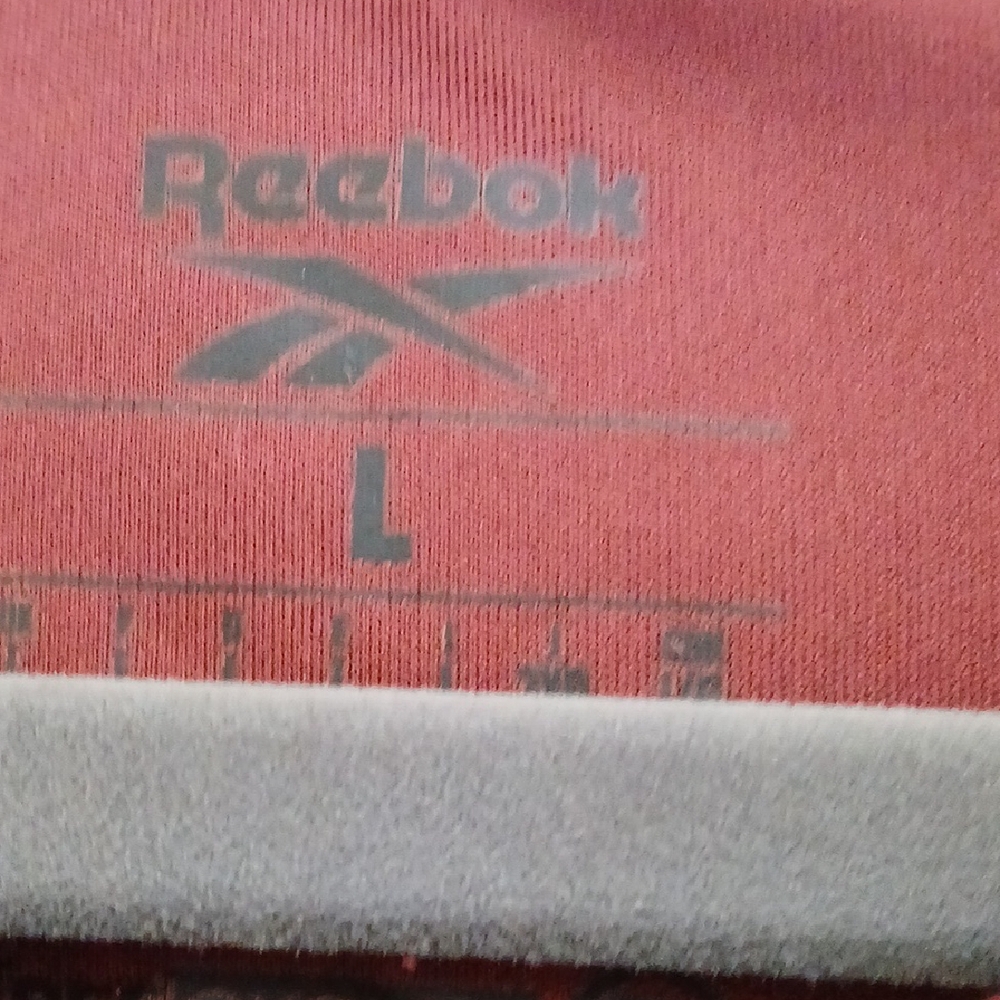 Reebok Red Short‎ Sleeve Tee - Picture 2 of 5